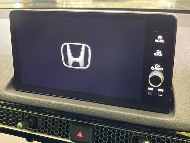 �y9�C���` �z���_�R�l�N�g�f�B�X�v���C�z���F���̍������ʃf�B�X�v���C�Ńi�r�̎g�p��A�������̃X�}�[�g�t�H���ƘA�g����bluetooth�ł̉��y�Đ����\�ł���