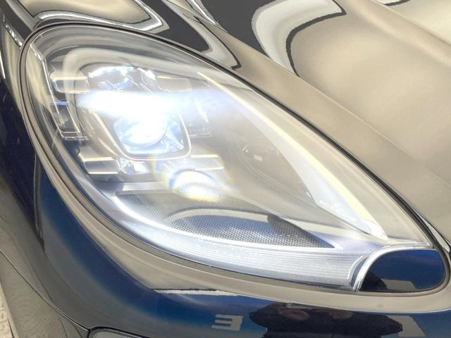 ��PDLS(�|���V�F�E�_�C�i�~�b�N�E���C�g�E�V�X�e��):�_�C�i�~�b�N�R�[�i�����O���C�g��w�b�h���C�g�̏Ǝ˔͈͂̒����@�\�𓋍ڂ���LED�w�b�h���C�g�𑕔���f�U�C�����ύX����A�����ڂɂ������o�܂��B