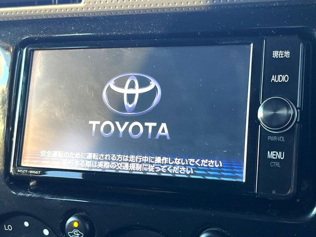 �y�����i�r�z�l�C�̏����i�r�𑕔����Ă���܂��B�i�r�̎g���₷���͂������A�I�[�f�B�I�@�\���[��!�L�����v�◷�s�͂������A�ʋ΂┃�����ȂǕ��i�̃h���C�u���y�����Ȃ�͂���