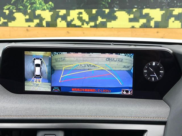 �y�p�m���~�b�N�r���[���j�^�[�z��p�̃J�����ɂ��A�ォ�猩���낵���悤�Ȏ��_��360�x�N���}�̎��͂��m�F���邱�Ƃ��ł��܂������p�������m�F���₷���A�����ꏊ�ł̐؂�Ԃ��⒓�Ԃ��X���[�Y�ɍs���܂��B