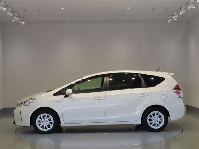 プリウスα1.8 S チューンブラックII