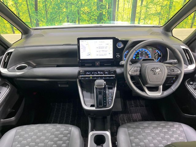 ヴォクシー1.8 ハイブリッド S-Z