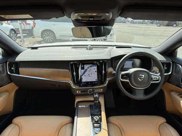 S90T6 AWD インスクリプション 4WD