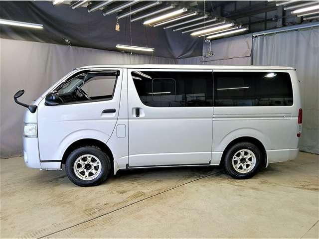 ハイエースバン2.8 DX ロング GLパッケージ ディーゼル 4WD