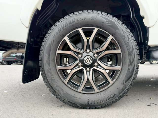 気になるお車がありましたら右の電話番号から直接お店にお問い合わせください。支払方法から車両情報、状態までなんでもご説明させて頂きます。スタッフ一同ご連絡お待ちしております。