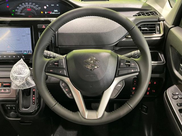 �y�X�e�A�����O�X�C�b�`�z�^�]���A�O������ڐ������炷���ƂȂ��A�I�[�f�B�I���̑��삪�\�ȕ֗��@�\!���S&���K�ȃh���C�u�����o���Ă���܂���