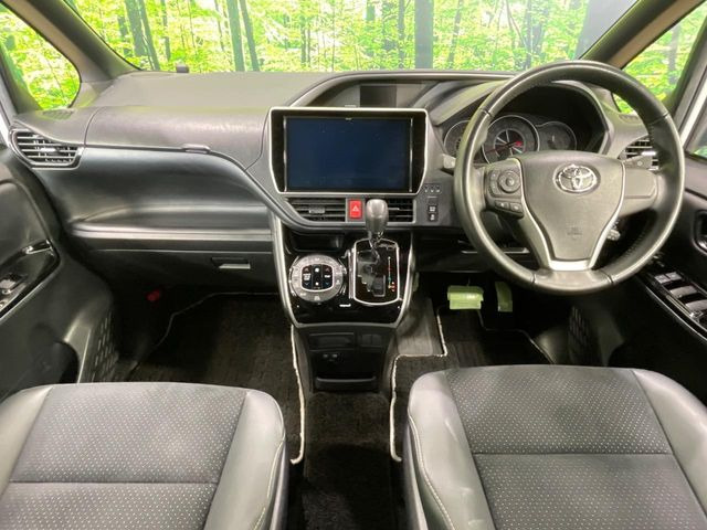 ヴォクシー2.0 ZS 煌III