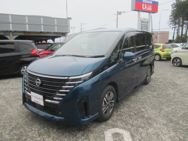 セレナ1.4 e-POWER ハイウェイスターV