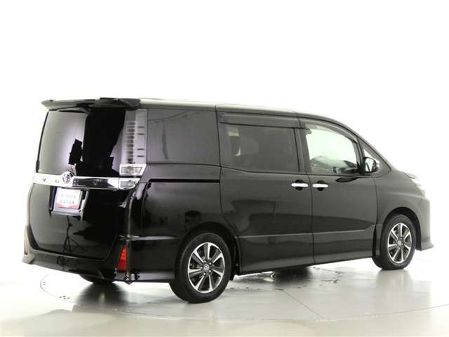 ヴォクシー2.0 ZS 煌III