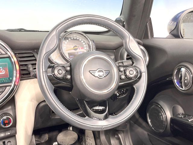 ���n���h�����̃X�������Ȃ��A���ꂢ�ȏ�Ԃ��ێ����Ă���܂��B�e�X�C�b�`���̓�����m�F�ς݂ł��B