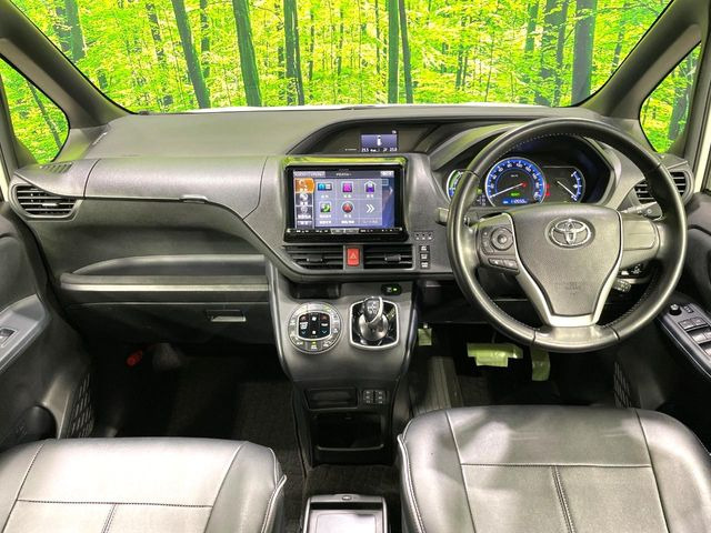 ヴォクシー1.8 ハイブリッド V