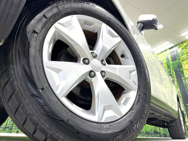 �y����17�C���`�A���~�z�C�[���z�O�ςɃ}�b�`���������A���~�z�C�[���𑕒����Ă���܂��B�e��ЊO�A���~�z�C�[����A�X�^�b�h���X�^�C�����戵�����Ă���܂��B���񂲑��k����������