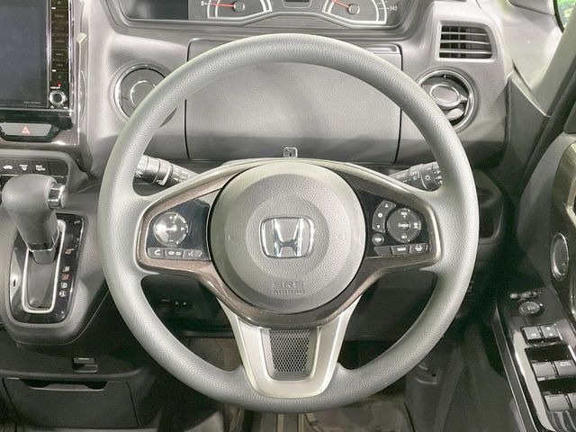 �y�X�e�A�����O�X�C�b�`�z�^�]���A�O������ڐ������炷���ƂȂ��A�I�[�f�B�I���̑��삪�\�ȕ֗��@�\!���S&���K�ȃh���C�u�����o���Ă���܂���