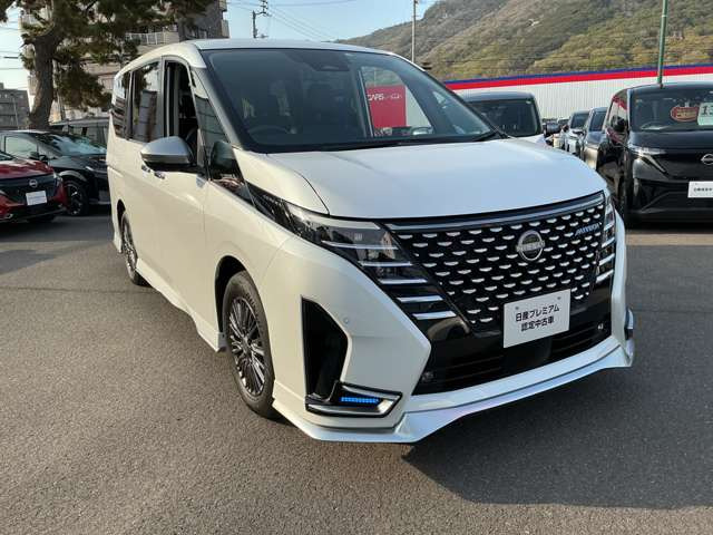 セレナ1.4 e-POWER AUTECH