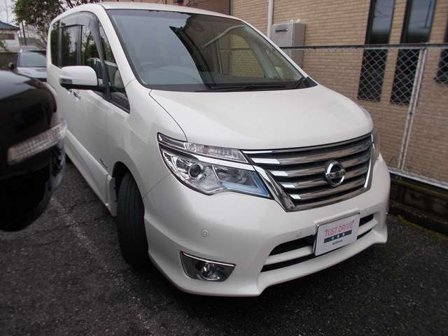 セレナ2.0 ハイウェイスター Vセレクション+Safety II S-HYBRID