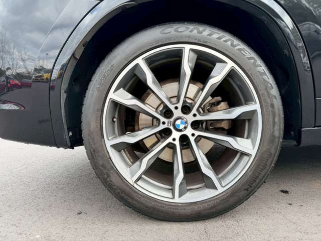 �C�ɂȂ邨�Ԃ�����܂�����E�̓d�b�ԍ����璼�ڂ��X�ɂ��₢���킹���������B�x�����@����ԗ����A��Ԃ܂łȂ�ł������������Ē����܂��B�X�^�b�t�ꓯ���A�����҂����Ă���܂��B