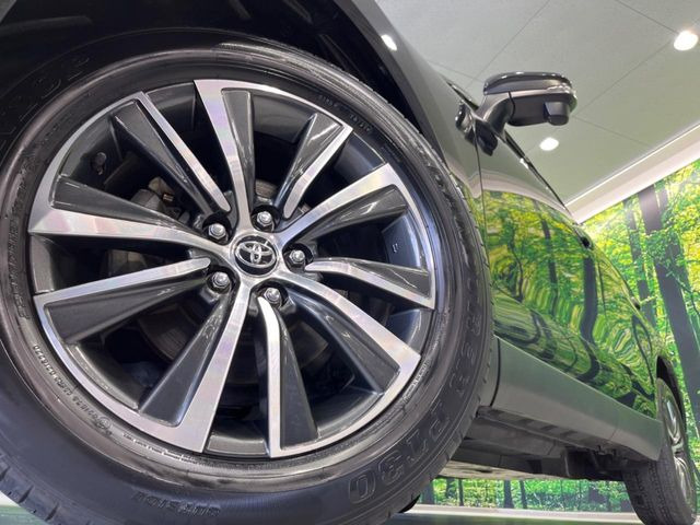 �y����18�C���`�A���~�z�C�[���z�O�ςɃ}�b�`���������A���~�z�C�[���𑕒����Ă���܂��B�e��ЊO�A���~�z�C�[����A�X�^�b�h���X�^�C�����戵�����Ă���܂��B���񂲑��k����������