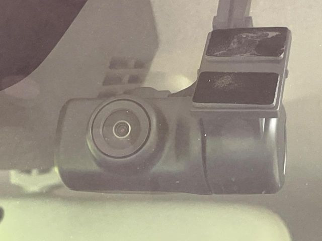 �y�h���C�u���R�[�_�[�z�h���C�u���R�[�_�[����!���s���͂������A������^�]�⎖�̂ɑ��������ہA�f���ŋL�^���A����̃��X�N�ɔ����܂��B���L�^�pSD�J�[�h�͂��q�l�����g�ł��������������K�v������܂��B