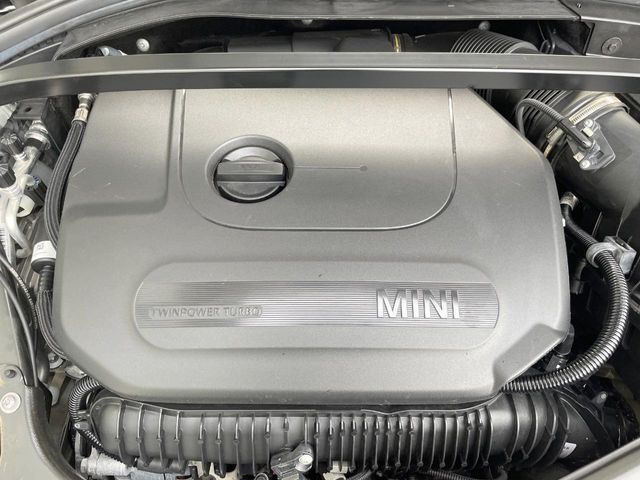 �����X�ł́A�e���[�J�[�̐�p�f�f�e�X�^�[�𓱓��B���Ǝ��i�����e�N�j�J���X�^�b�t���풓���Ă���܂��̂ŁA������̍ۂɂ����S���Ă����p���������܂��B