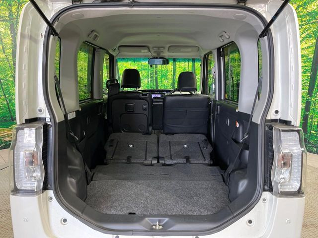 ���i�̂���������ʋ΁A���}���ɏ\���ȉ׎��X�y�[�X���m�ۂ��Ă���܂��B�Z�J���h�V�[�g��|���ƁA�傫�ȉו��̐ύڂ��\�ł���