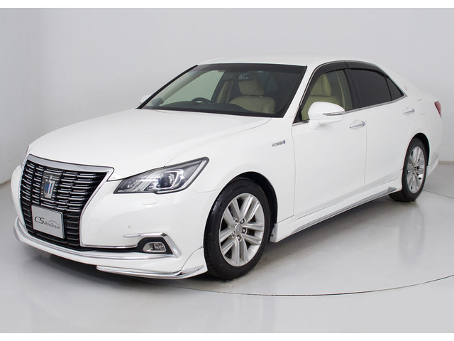 フルエアロが装着されています!お好みはいかがですか?今付いているデザイン以外にも、各ブランドのエアロを格安にてお取付け出来ます!又、エアロを外してノーマル状態にする事も出来ます!!