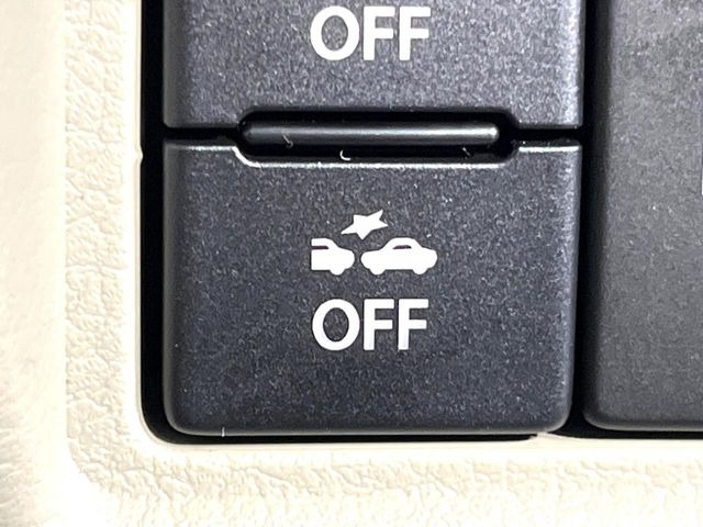 �y�X�Y�L �Z�[�t�e�B�T�|�[�g�z���s���ɑO���̎ԗ�����F�����A�Փ˂������Ȏ��͌x��ƃu���[�L�ŏՓˉ���Ɣ�Q�y�����A�V�X�g�B�����S�Ƀh���C�u�����y���݂��������܂��B