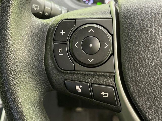 �y�X�e�A�����O�X�C�b�`�z�^�]���A�O������ڐ������炷���ƂȂ��A�I�[�f�B�I���̑��삪�\�ȕ֗��@�\!���S&���K�ȃh���C�u�����o���Ă���܂���