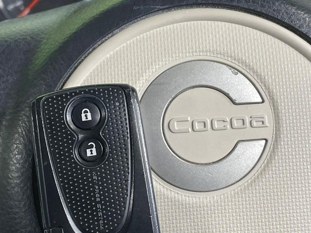 �y�L�[�t���[�V�X�e���z�J�o����|�P�b�g�ɓ��ꂽ�܂܂ł��h�A�̎{���E�������\�ȃX�}�[�g�L�[�𑕔��B�G���W���̃I���E�I�t�����J�M�����o���K�v����������Ƃ��Ă��֗��ł���