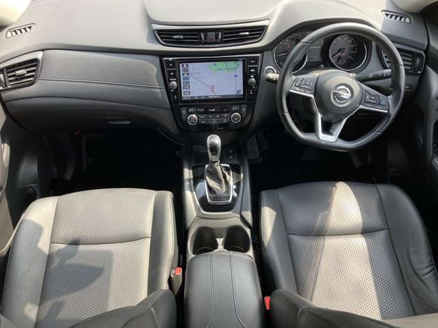 エクストレイル2.0 20Xi