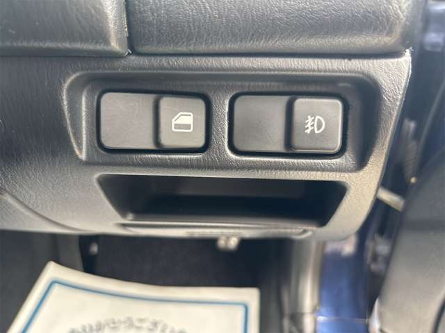 LED�o���u��舵�����Ă܂�