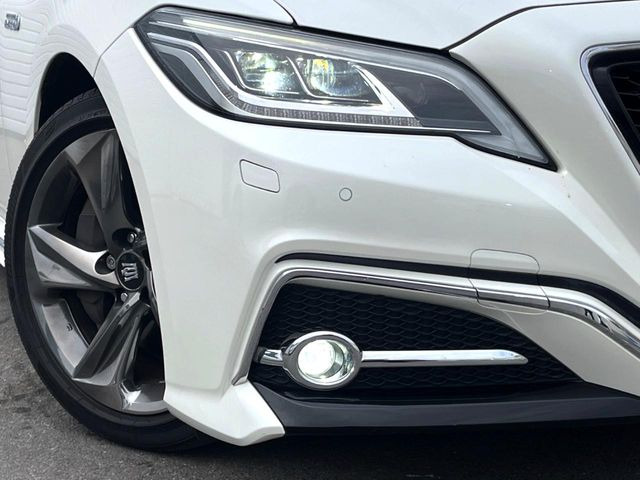 �y�O��LED�w�b�h���C�g�z�X�^�C���b�V���Ȍ����ڂ̎O��LED�w�b�h���C�g�𑕔���X�^�C�������łȂ��A��Ԃ̑��s�����E�ǍD�ň��S���Ă���肢�������܂��B