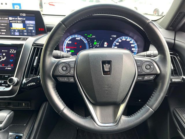 �y�����v�����X�e�A�����O�z�㎿�Ȋv���g�p���邱�ƂŁA��ɂ����������݂ƂĂ��^�]���₷���n���h���ł���