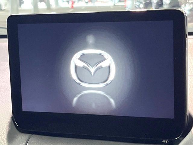 �y�}�c�_�R�l�N�g�i�r�z�ԓ��̕��͋C�Ƀ}�b�`������̌^�^�C�v�̃i�r�B�e����q�ݒ��Bluetooth�Đ����A�l�X�ȋ@�\���y���߂܂��B�����I�ȃ_�C�������삪�\�ŁA�g��������ǍD�ł��B