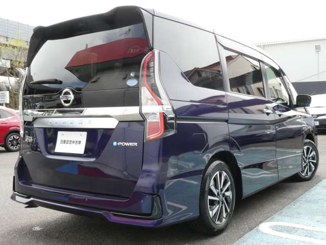 セレナ1.2 e-POWER ハイウェイスターV