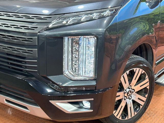 �yLED�w�b�h���C�g�z���V����ԑ��s�����ǍD�Ȏ��E���m�ۂ����S���ĉ^�]�ł��鍂�P�xLED�w�b�h���C�g�𑕔�!�_�����x�������A����d�͂��}�����Ă��܂��B