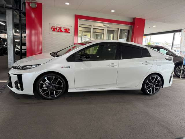 プリウスPHV1.8 S GR スポーツ