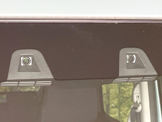 【スズキ セーフティサポート】走行中に前方の車両等を認識し、衝突しそうな時は警報とブレーキで衝突回避と被害軽減をアシスト。より安全にドライブをお楽しみいただけます。