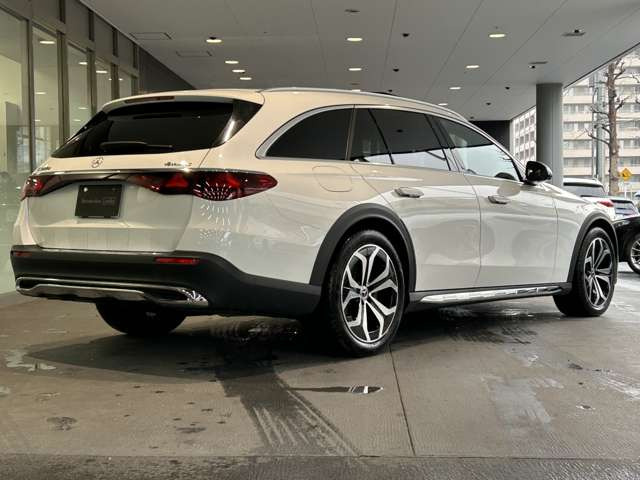 EクラスオールテレインE220d 4マチック (ISG)  4WD