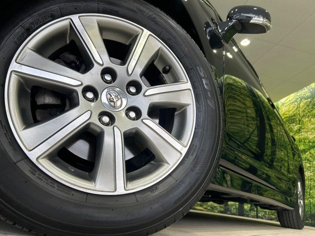 �y����16�C���`�A���~�z�C�[���z�O�ςɃ}�b�`���������A���~�z�C�[���𑕒����Ă���܂��B�e��ЊO�A���~�z�C�[����A�X�^�b�h���X�^�C�����戵�����Ă���܂��B���񂲑��k����������