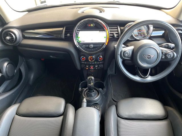 �A���ԃO���[�v���݌ɐ���2,000��!�S���̌n��X���烁�[�J�[�E�Ԏ��킸���Љ�o����̂ŁA���Ȃ��Ƀs�b�^���̂��Ԃ�������͂��ł���܂��͂��₢���킹��������