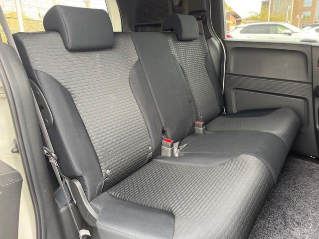 �L�X�Ƃ���2��ڃV�[�g�͋��Z���������A���S�n�����K!�F�B��Ƒ��Ƃ̂��o�����ɂ҂�����ł��B�x�r�[�V�[�g��`���C���h�V�[�g�g�p�������K�ɂ��߂�������������\���ȋ�Ԃ��m�ۂ��Ă��܂��B