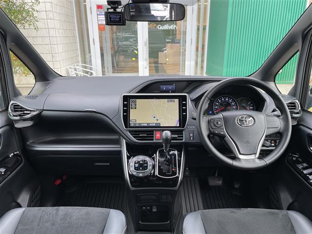 ヴォクシー2.0 ZS 煌III