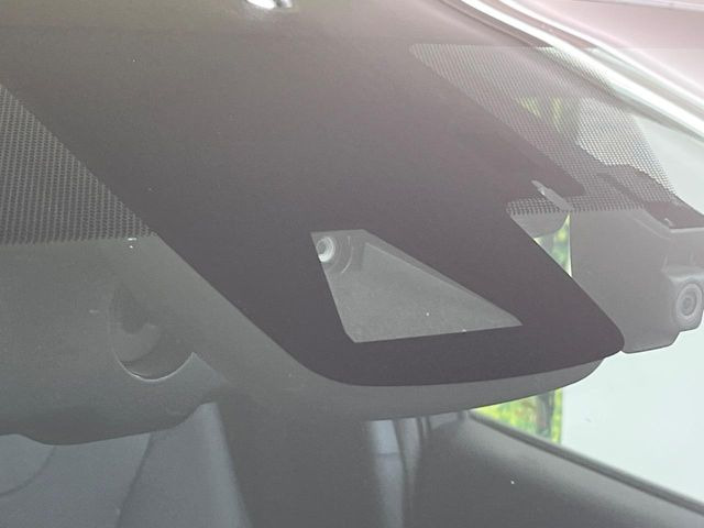 �y�v���N���b�V���Z�[�t�e�B�z�O���̎ԗ��������m���A�Փ˂������Ȏ��͌x��Œ��ӂ𑣂��A�u���[�L�𓥂ޗ͂��T�|�[�g�B�u���[�L�𓥂߂Ȃ������ꍇ�͏Փ˔�Q�y���u���[�L���쓮�A�Փˉ�����T�|�[�g���܂��B