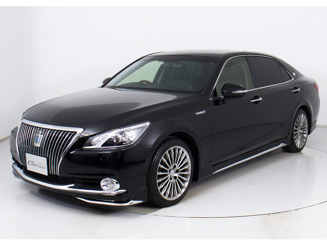 フルエアロが装着されています!お好みはいかがですか?今付いているデザイン以外にも、各ブランドのエアロを格安にてお取付け出来ます!又、エアロを外してノーマル状態にする事も出来ます!!