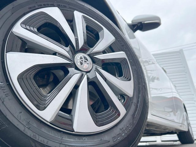 �y����15�C���`�A���~�z�C�[���z�O�ςɃ}�b�`���������A���~�z�C�[���𑕒����Ă���܂��B�e��ЊO�A���~�z�C�[����A�X�^�b�h���X�^�C�����戵�����Ă���܂��B���񂲑��k����������