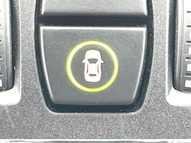 ●インテリジェントセーフティ:「衝突回避・被害軽減ブレーキ」「前車接近警告機能」を機能させるドライバー支援システム【ドライビング・アシスト】が装備されております!