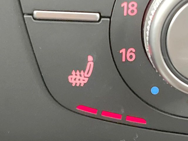 ���t�����g�V�[�g�q�[�e�B���O:�^�]�ȁE����ȋ��ɎO�i�K�Œ��߂��\�ȃV�[�g�q�[�^�[�𑕔����Ă���܂��B�G�߂��킸���K�ɂ��g�p���������܂��B