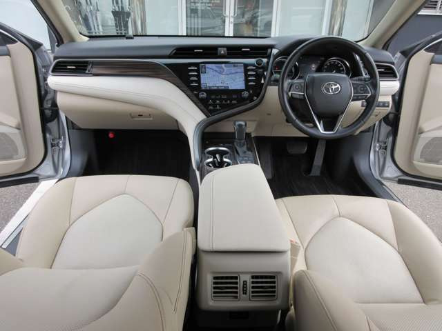 カムリ2.5 G レザーパッケージ