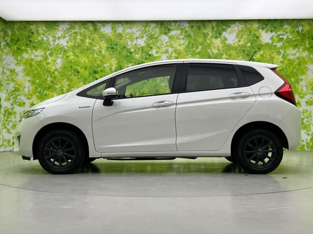 フィット1.5 ハイブリッド Lパッケージ 4WD