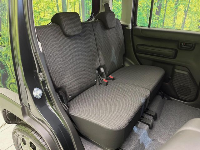 ���i���ȃI���W�i���t���A�}�b�g���I�v�V�����ɂĂ��p�ӂ��Ă���܂��B���D���ȃf�U�C����J���[�����Ԃɍ��킹�đI��ł����������Ƃ��ł��܂���